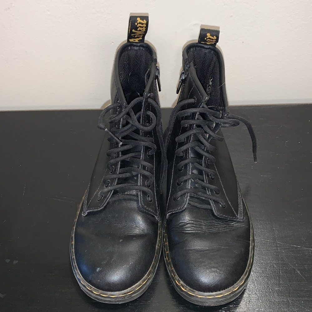 Dr Doc Marten’s Zavala J. Black. Leather.